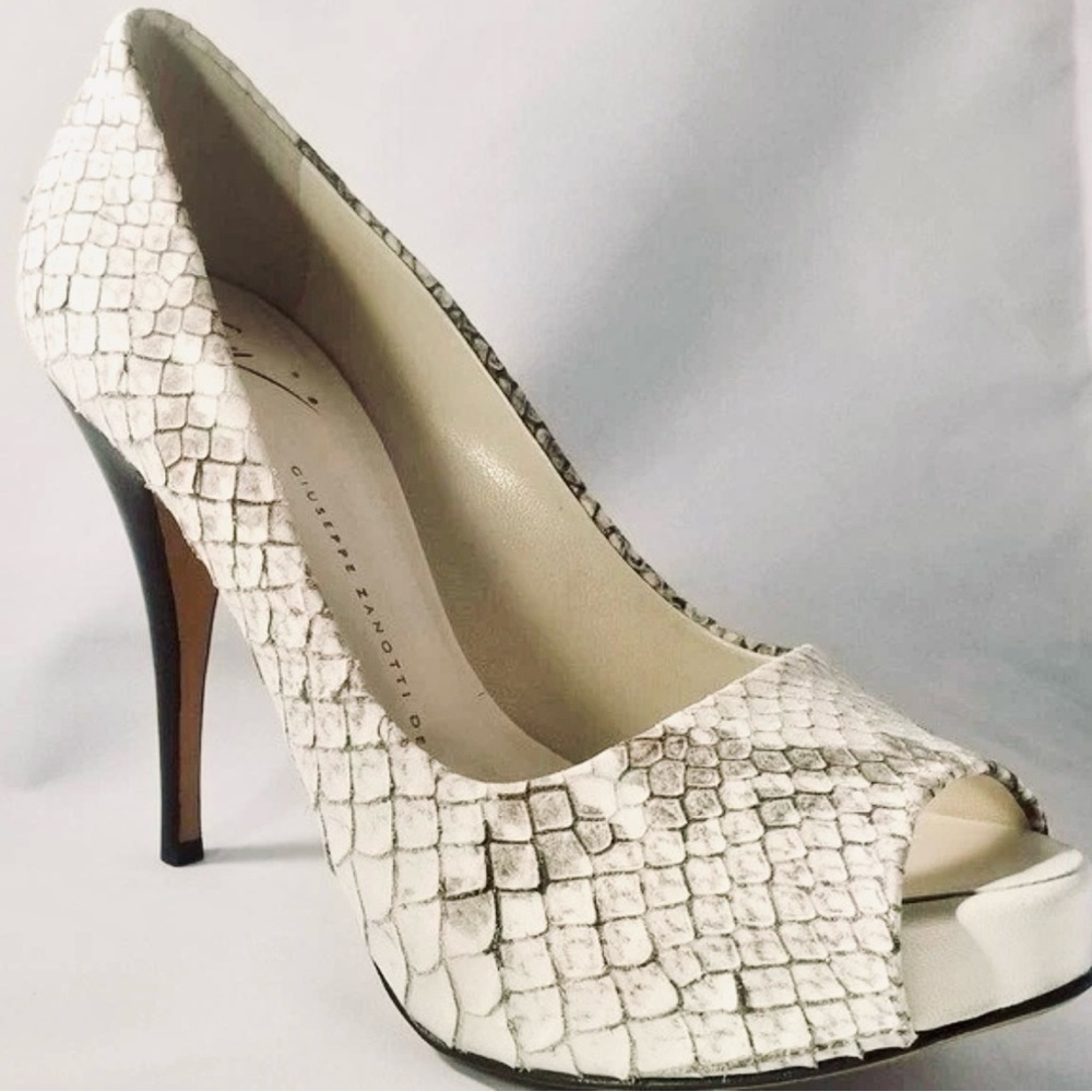 Giuseppe Zanotti - Embossed Python Leather Platfo… - image 1